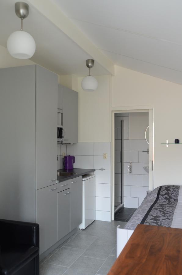 Eindhoven 2 Sleep Bed & Breakfast Bagian luar foto