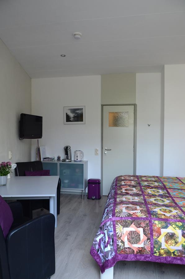 Eindhoven 2 Sleep Bed & Breakfast Bagian luar foto